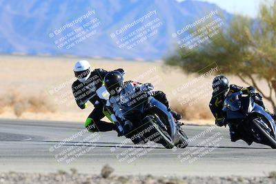 media/Jan-08-2022-SoCal Trackdays (Sat) [[1ec2777125]]/Turn 4 (1145am)/